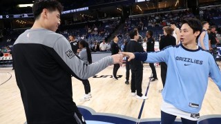 九游体育网页-【现场】短短1分钟却意义非凡 NBA赛场上演亚洲德比